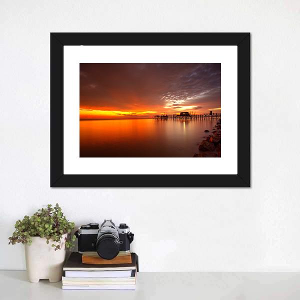 Majestic Burning Sunset Canvas Wall Art-1 Piece-Framed Print-20" x 16"-Tiaracle