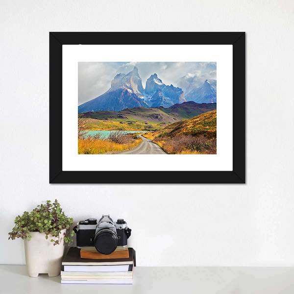 Majestic Peaks Of Los Kuernos Canvas Wall Art-1 Piece-Framed Print-20" x 16"-Tiaracle