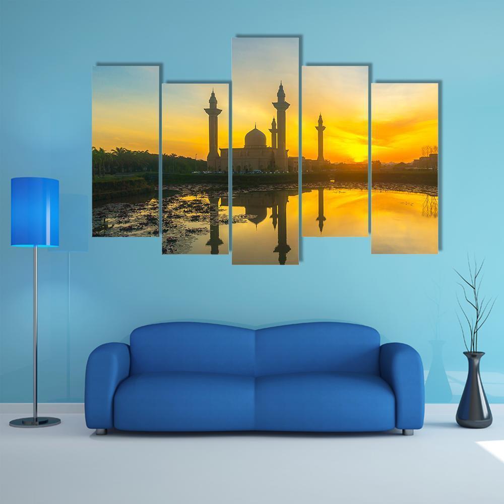 Tengku Ampuan Jemaah Mosque Canvas Wall Art-5 Pop-Gallery Wrap-47" x 32"-Tiaracle