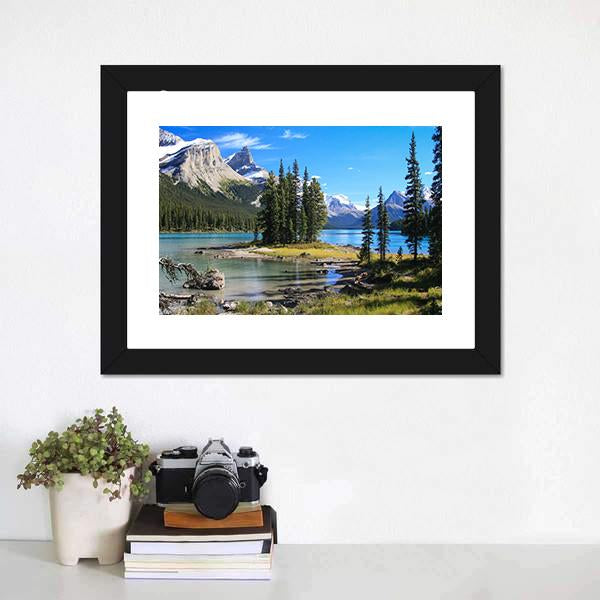 Maligne Lake Canvas Wall Art-1 Piece-Framed Print-20&quot; x 16&quot;-Tiaracle