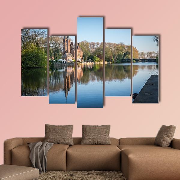 Minnewater Castle Canvas Wall Art-5 Pop-Gallery Wrap-47" x 32"-Tiaracle