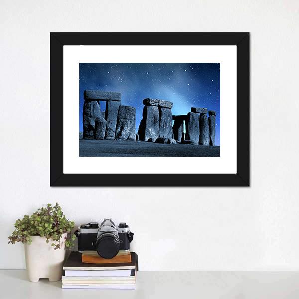 Monument Stonehenge England Canvas Wall Art-1 Piece-Framed Print-20" x 16"-Tiaracle