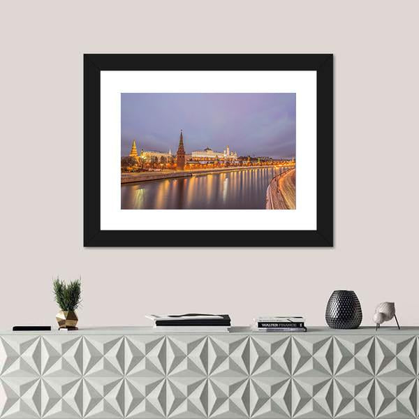 Moscow Kremlin At Sunrise Canvas Wall Art-1 Piece-Framed Print-20" x 16"-Tiaracle