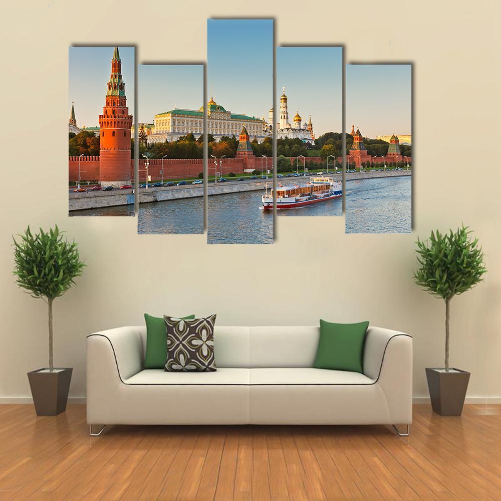 Moscow Kremlin At Sunset Canvas Wall Art-5 Pop-Gallery Wrap-47" x 32"-Tiaracle