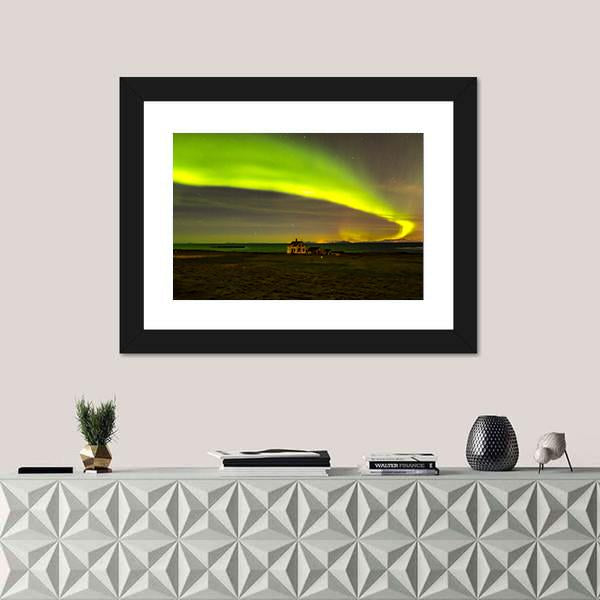 Northern Lights In Iceland Canvas Wall Art-1 Piece-Framed Print-20" x 16"-Tiaracle