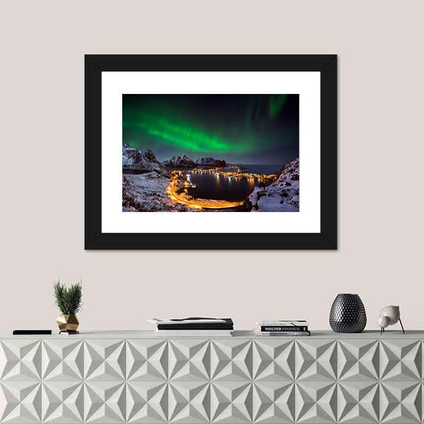 Northern Lights Over Reine Canvas Wall Art-1 Piece-Framed Print-20" x 16"-Tiaracle