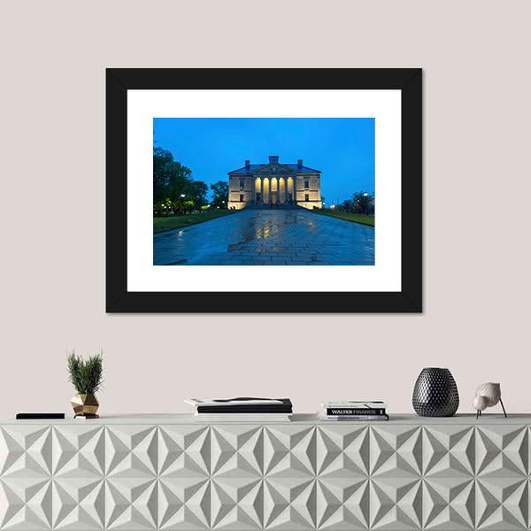 Old Colonial Building Canada Canvas Wall Art-1 Piece-Framed Print-30" x 20"-Tiaracle