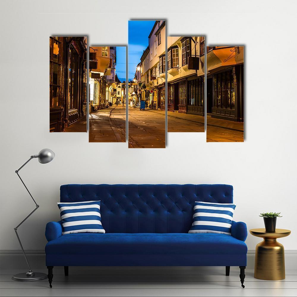 Street View In York Canvas Wall Art-5 Pop-Gallery Wrap-47" x 32"-Tiaracle