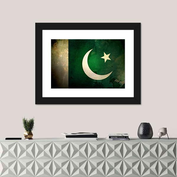 Pakistan Flag On Grunge Texture Canvas Wall Art-1 Piece-Framed Print-20" x 16"-Tiaracle