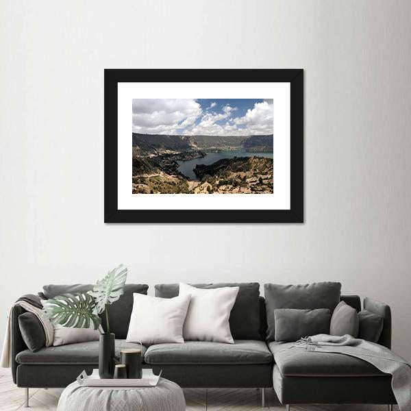 Wenchi Crater Lake Canvas Wall Art-1 Piece-Framed Print-20" x 16"-Tiaracle