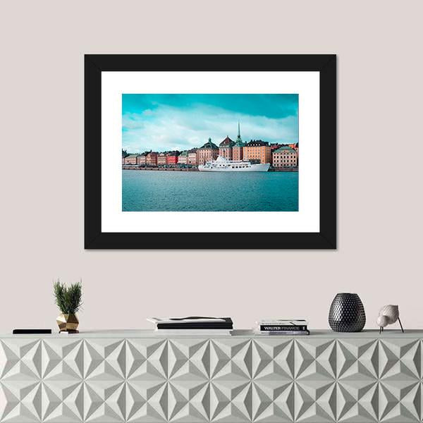 Passenger Ship In Stockholm Harbour Canvas Wall Art-1 Piece-Framed Print-20" x 16"-Tiaracle