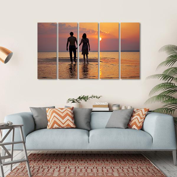 People In Love At Sunset Canvas Wall Art-5 Horizontal-Gallery Wrap-22" x 12"-Tiaracle