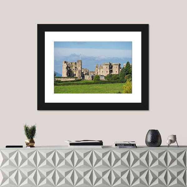 Raglan Castle Canvas Wall Art-1 Piece-Framed Print-20" x 16"-Tiaracle