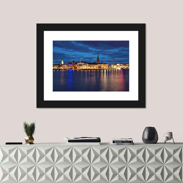 Riddarholmen Island And Gamla Stan In Stockholm Canvas Wall Art-1 Piece-Framed Print-20" x 16"-Tiaracle
