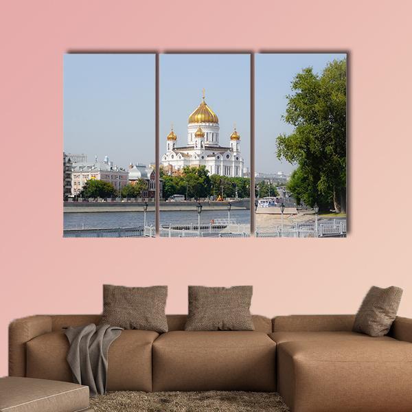 Mosque In Moscow Canvas Wall Art-3 Horizontal-Gallery Wrap-25" x 16"-Tiaracle