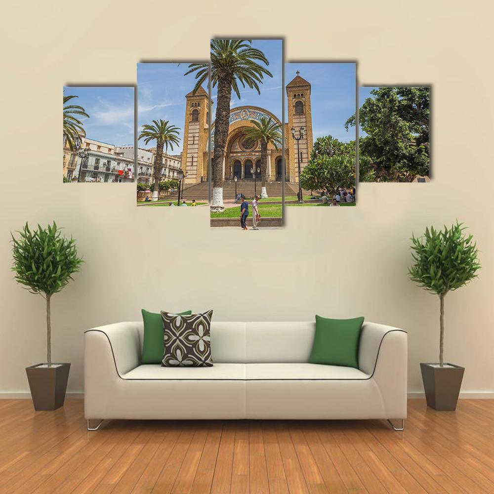 Sacred Heart Cathedral Canvas Wall Art-5 Star-Gallery Wrap-62" x 32"-Tiaracle