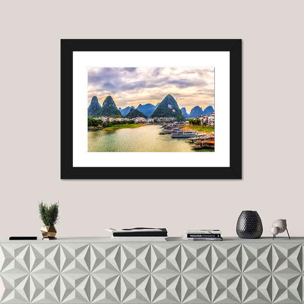 Scenery Of Guilin Canvas Wall Art-1 Piece-Framed Print-20" x 16"-Tiaracle