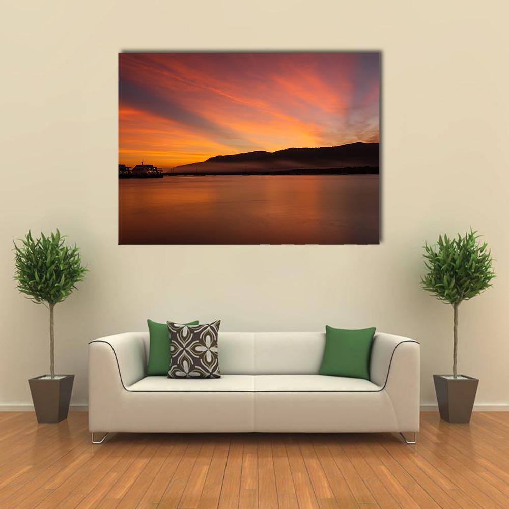 Sea Coast At Sunset Canvas Wall Art-1 Piece-Gallery Wrap-48" x 32"-Tiaracle
