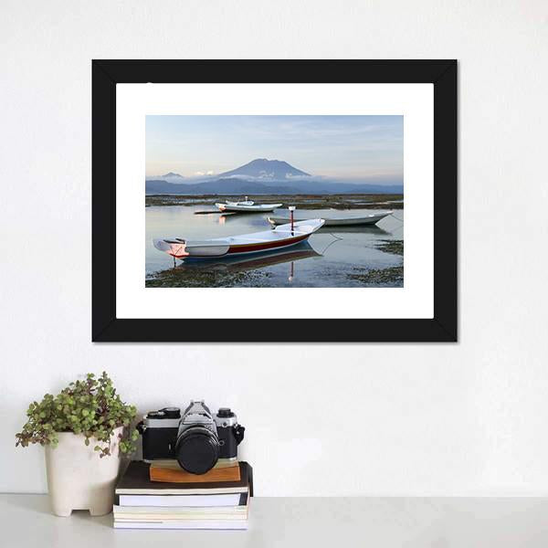 Small Boats On Reefs Canvas Wall Art-1 Piece-Framed Print-20" x 16"-Tiaracle