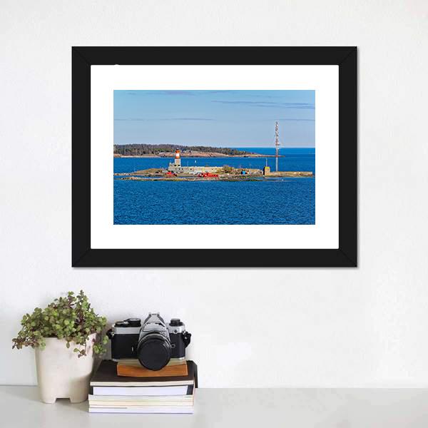 Small Island Harmaja Canvas Wall Art-1 Piece-Framed Print-20" x 16"-Tiaracle