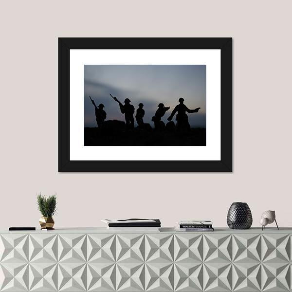 Soldiers Fighting Silhouettes Canvas Wall Art-1 Piece-Framed Print-20" x 16"-Tiaracle