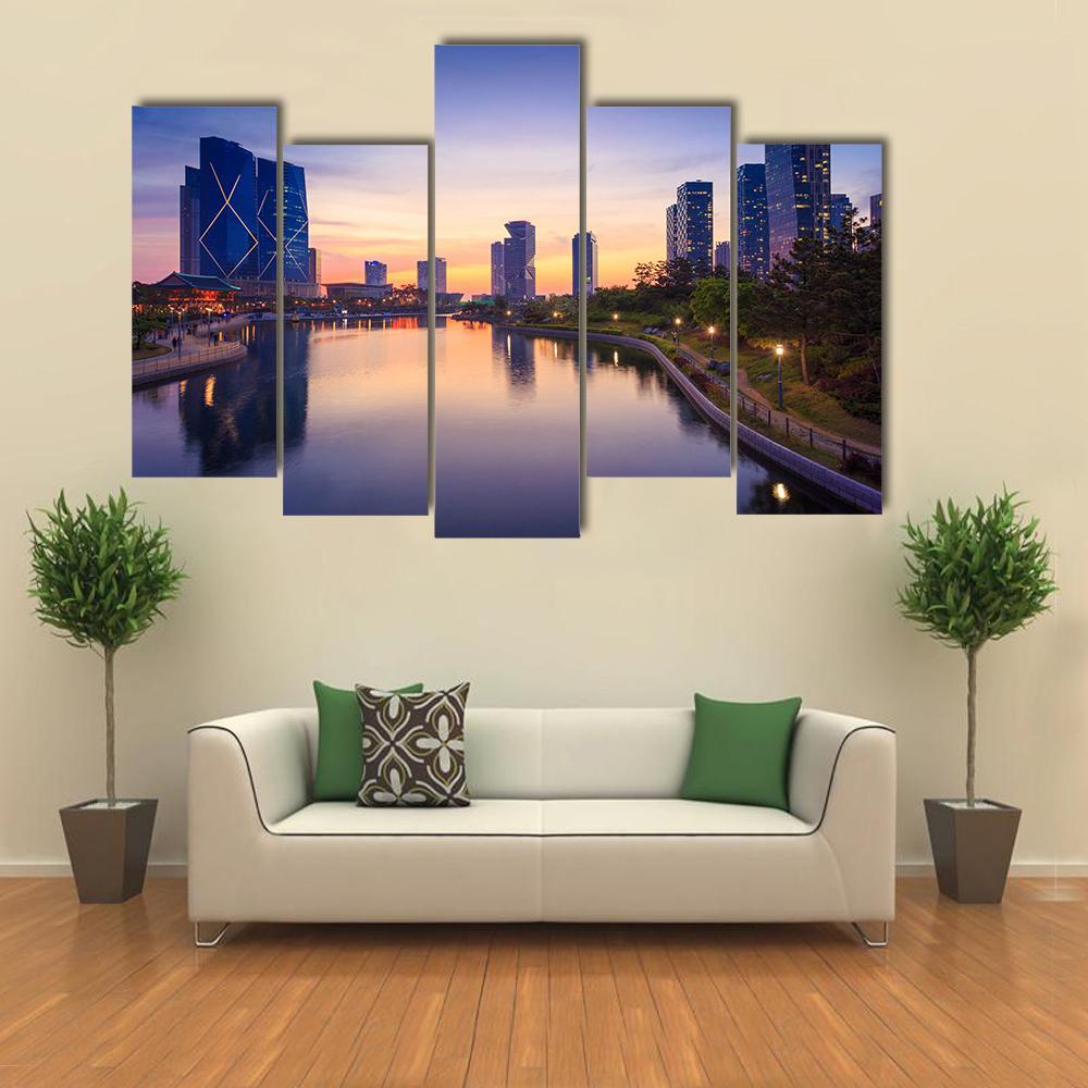 Songdo Central Park In South Korea Canvas Wall Art-5 Pop-Gallery Wrap-47" x 32"-Tiaracle