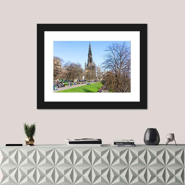 Street View Of Historic Old Town Houses In Edinburgh Canvas Wall Art-1 Piece-Framed Print-20" x 16"-Tiaracle