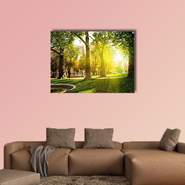Sun Rays In Green Park Canvas Wall Art-1 Piece-Gallery Wrap-48" x 32"-Tiaracle