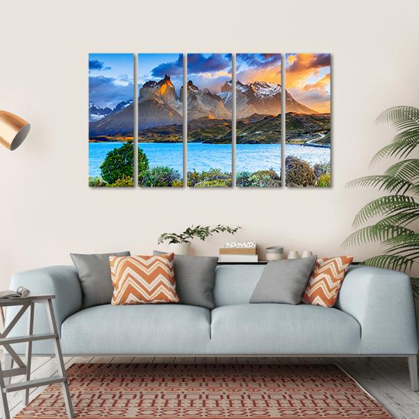 Sunrise At The Pehoe Lake Canvas Wall Art-5 Horizontal-Gallery Wrap-22" x 12"-Tiaracle