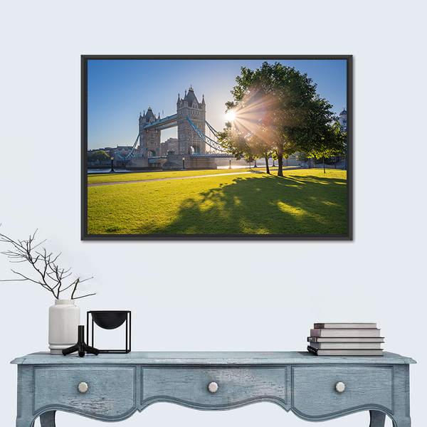 Sunrise At Tower Bridge Canvas Wall Art-1 Piece-Floating Frame-24" x 16"-Tiaracle