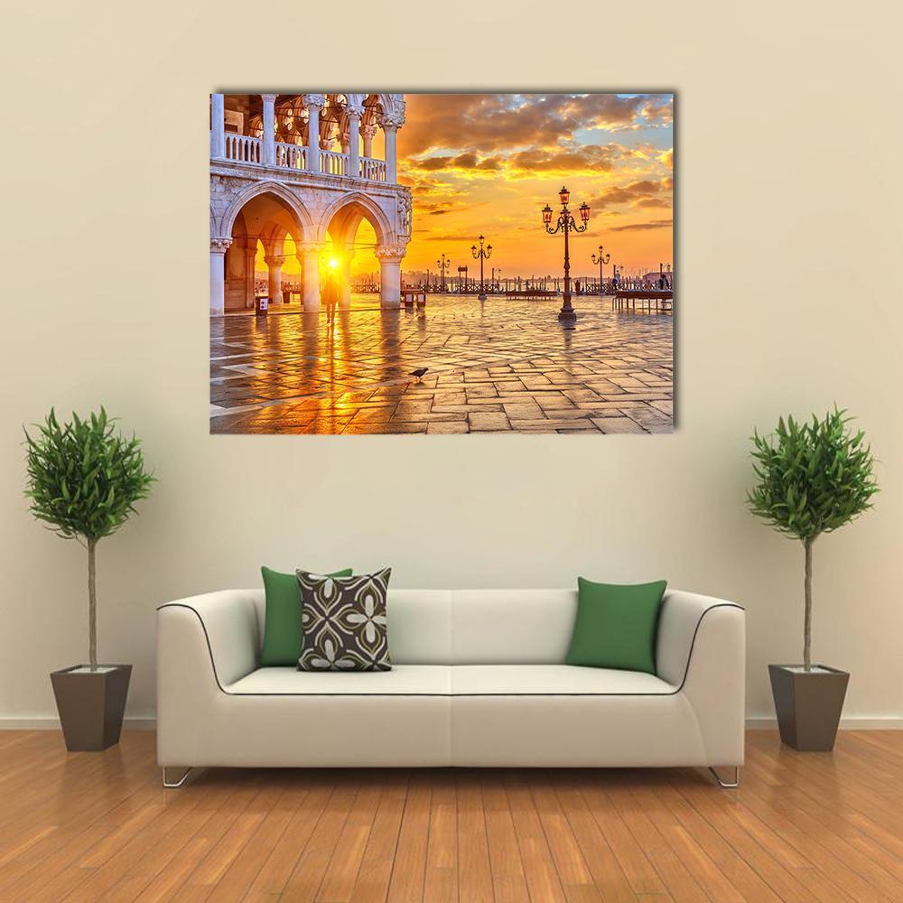 Sunrise In Venice Canvas Wall Art-1 Piece-Gallery Wrap-48" x 32"-Tiaracle