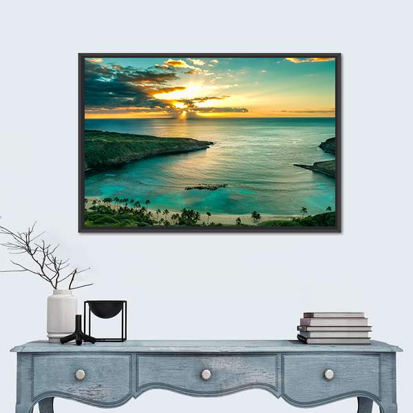 Sunrise Over Hanauma Bay On Oahu In Hawaii Canvas Wall Art-1 Piece-Floating Frame-24&quot; x 16&quot;-Tiaracle