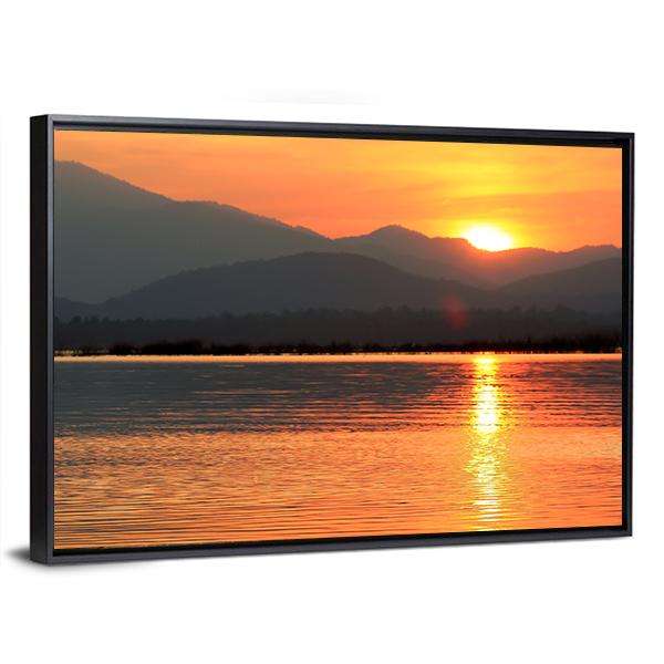Sunset At Coast Of The Sea Canvas Wall Art-3 Horizontal-Gallery Wrap-25" x 16"-Tiaracle