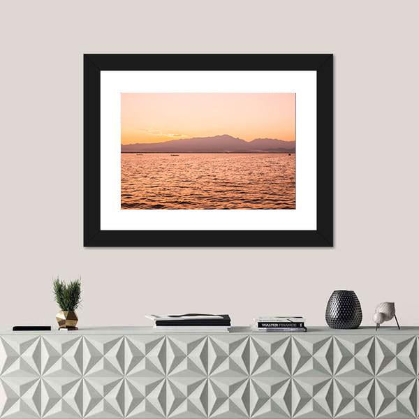 Sunset At Kwan Phayao Lake In Thailand Canvas Wall Art-1 Piece-Framed Print-20" x 16"-Tiaracle