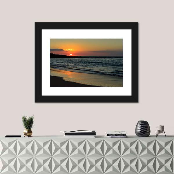 Sunset At Mauna Kea Beach In Island Of Hawaii Canvas Wall Art-1 Piece-Framed Print-20" x 16"-Tiaracle