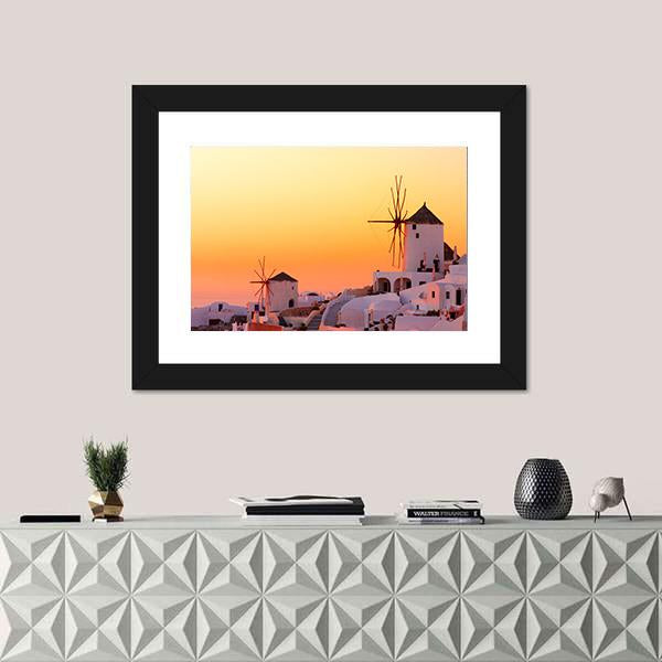 Sunset At Oia Village Canvas Wall Art-1 Piece-Framed Print-20" x 16"-Tiaracle