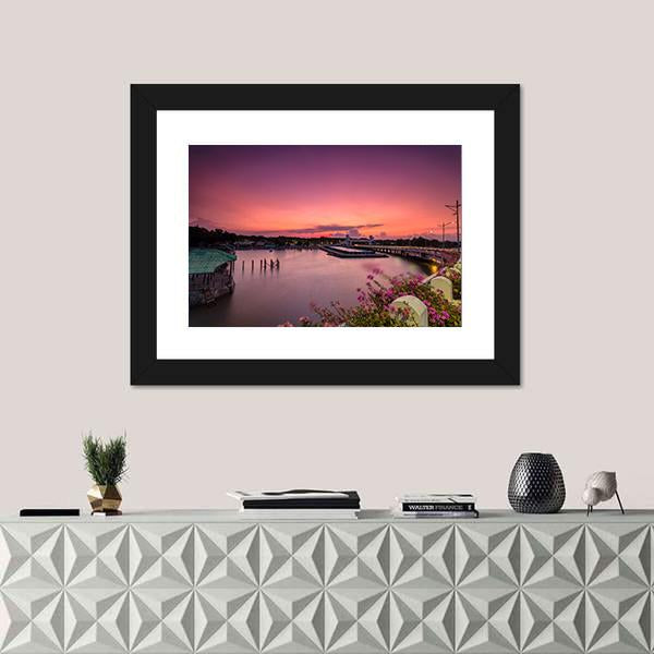 Sunset At Suroboyo Bridge Canvas Wall Art-1 Piece-Framed Print-20" x 16"-Tiaracle