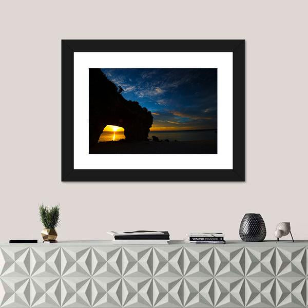 Sunset In Sunayama Beach Canvas Wall Art-1 Piece-Framed Print-20" x 16"-Tiaracle