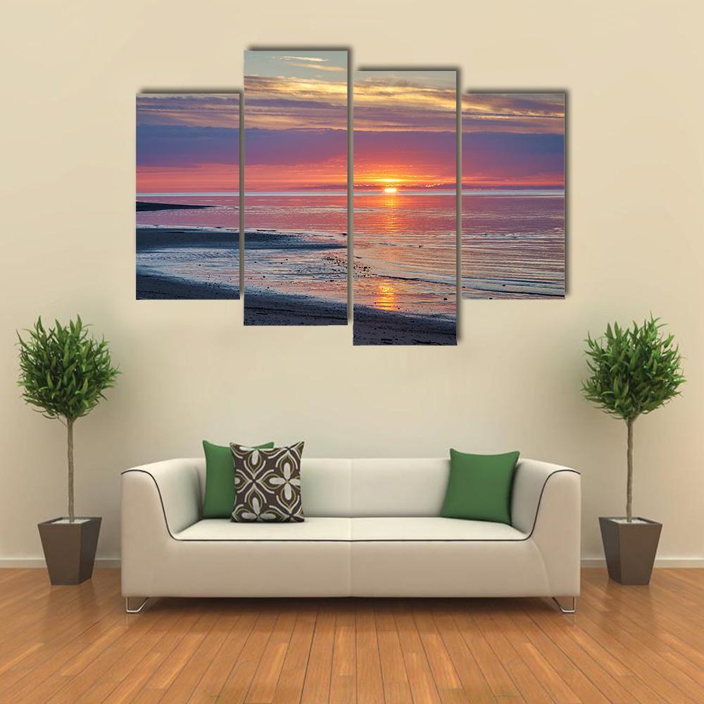 Sunset In The White Sea Canvas Wall Art-4 Pop-Gallery Wrap-50" x 32"-Tiaracle