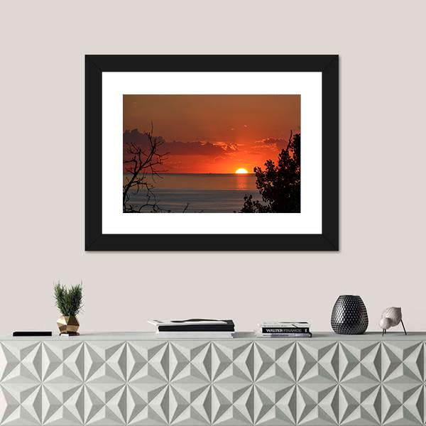 Sunset Over Lake Michigan Canvas Wall Art-1 Piece-Framed Print-20" x 16"-Tiaracle