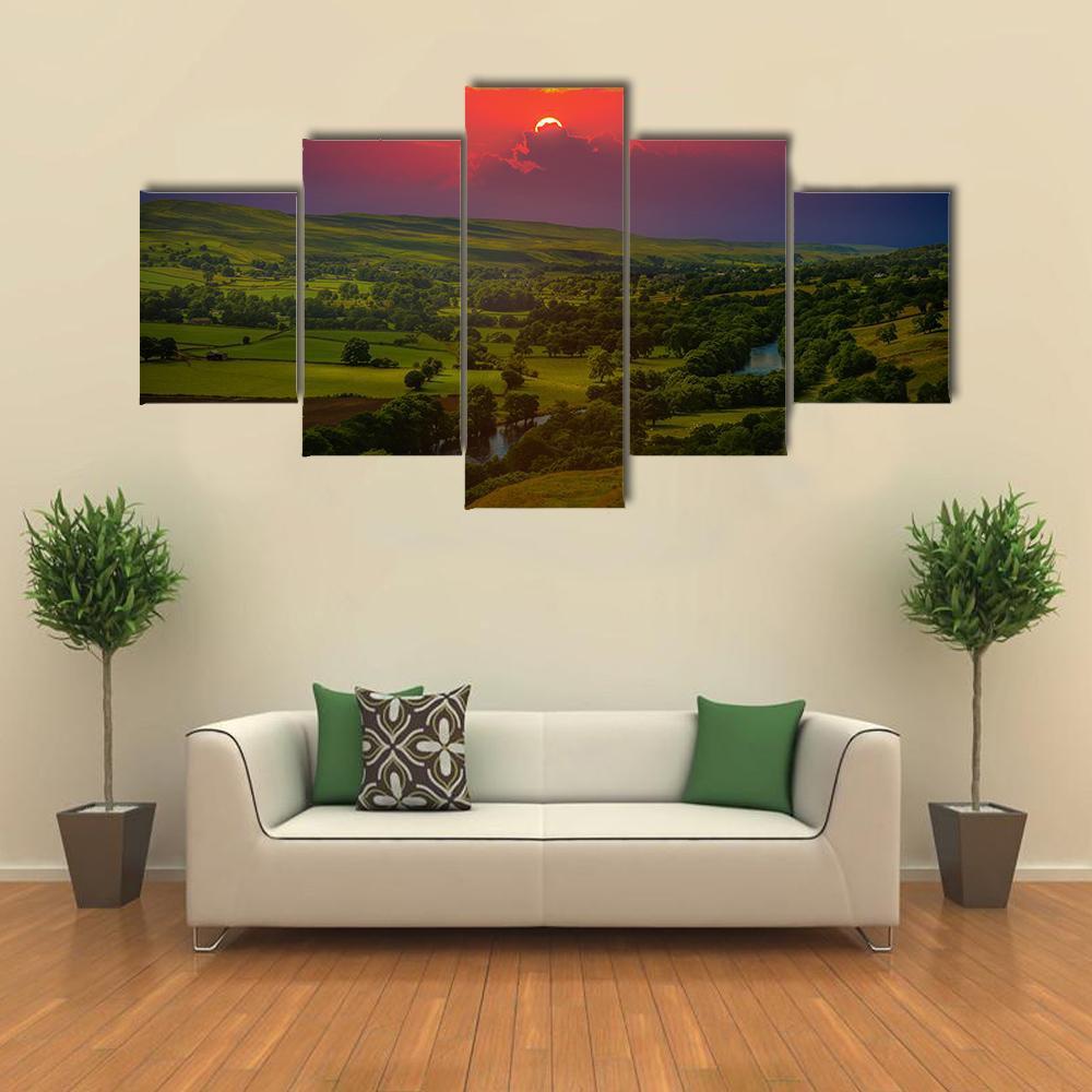 Sunset Over Mountains Canvas Wall Art-1 Piece-Gallery Wrap-48" x 32"-Tiaracle