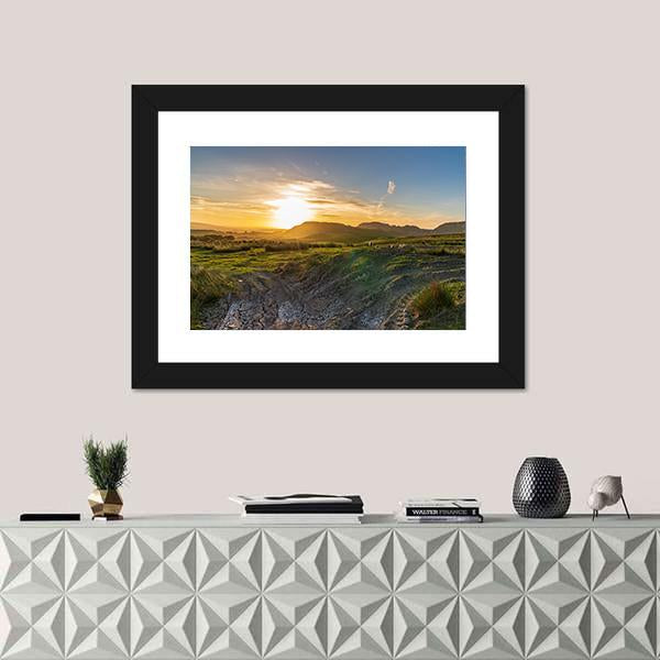 Sunset Over The Yorkshire Dales Near Settle Canvas Wall Art-1 Piece-Framed Print-20" x 16"-Tiaracle