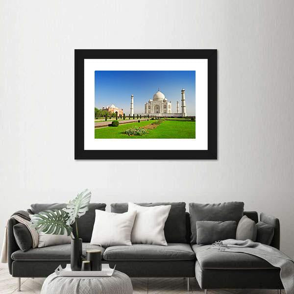 Taj Mahal In Agra India Canvas Wall Art-1 Piece-Framed Print-20" x 16"-Tiaracle