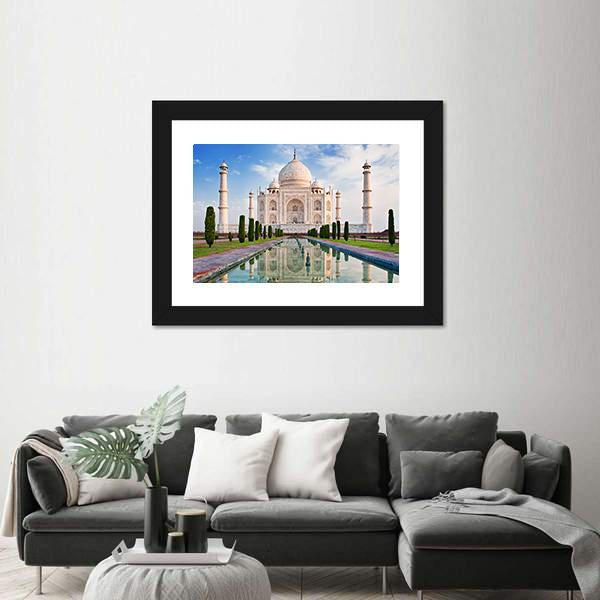 Taj Mahal In Sunrise Light Canvas Wall Art-1 Piece-Framed Print-20" x 16"-Tiaracle