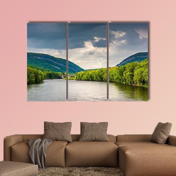 The Delaware River Canvas Wall Art-4 Pop-Gallery Wrap-50" x 32"-Tiaracle