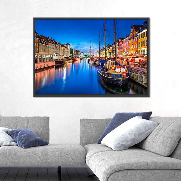 The Nyhavn Canal Canvas Wall Art-1 Piece-Floating Frame-24" x 16"-Tiaracle