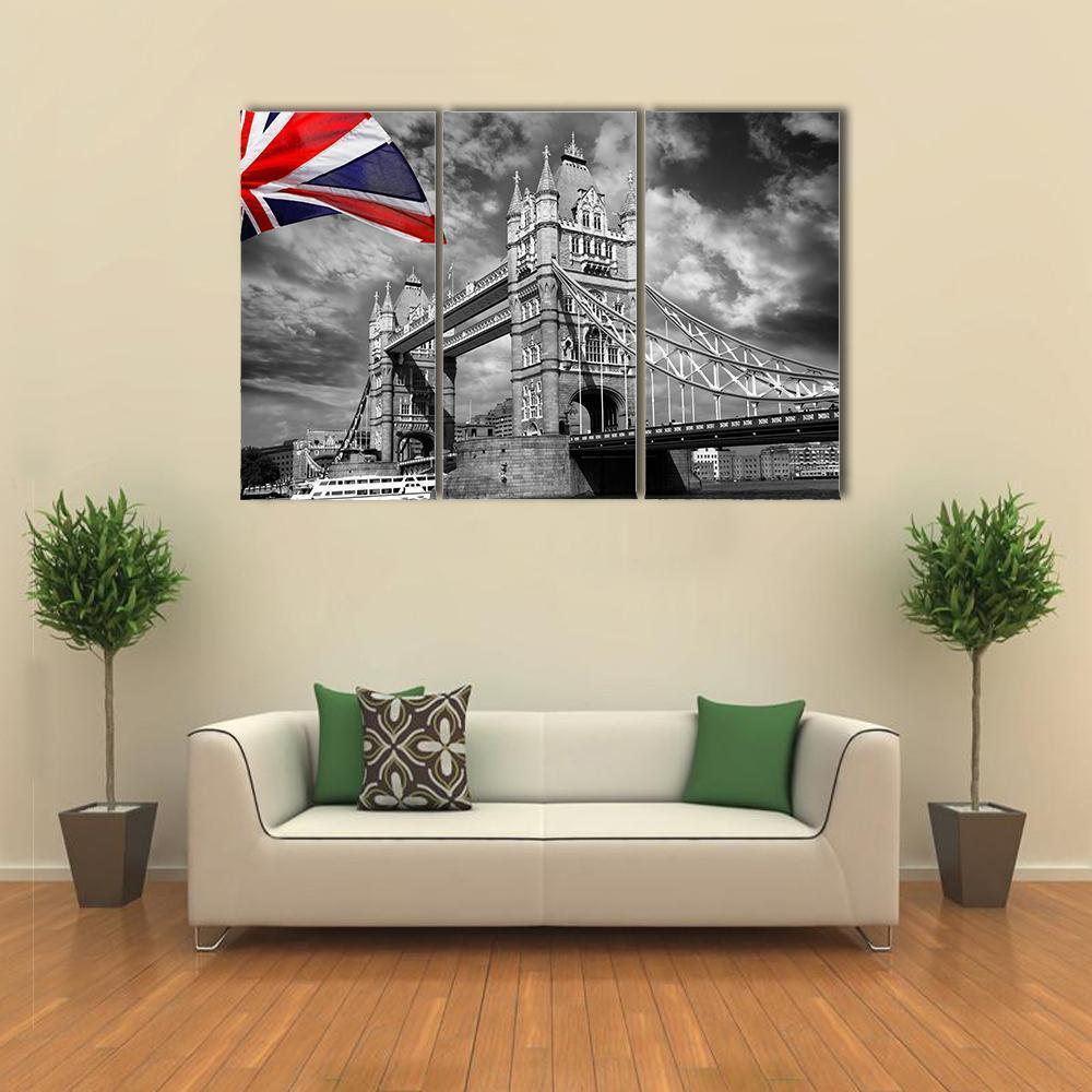 Tower Bridge London In Black &amp; White Canvas Wall Art-3 Horizontal-Gallery Wrap-25" x 16"-Tiaracle