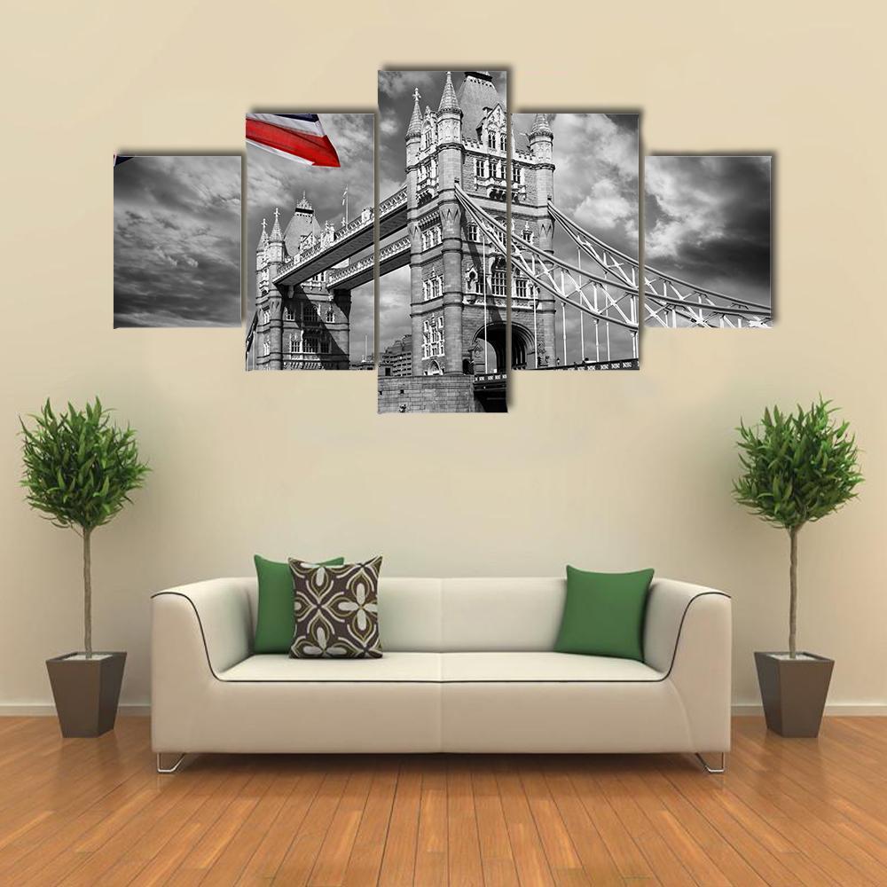 Tower Bridge London In Black &amp; White Canvas Wall Art-5 Star-Gallery Wrap-42" x 21"-Tiaracle
