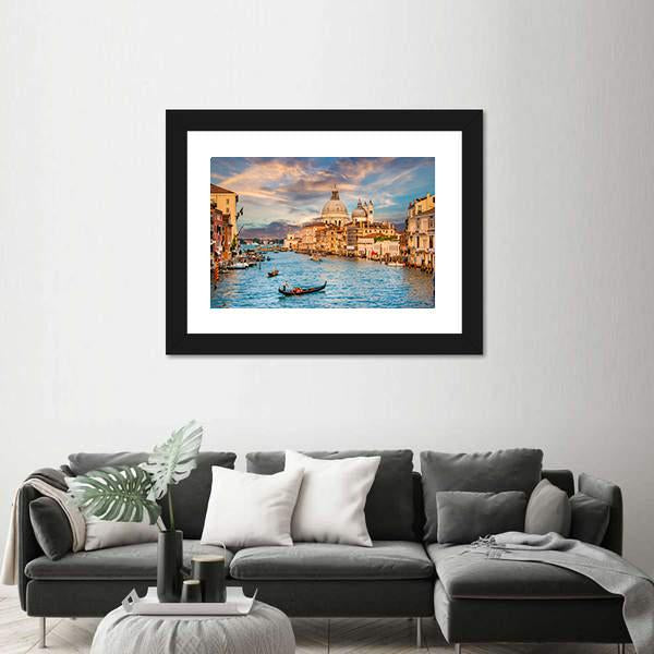 Traditional Gondola In Grand Canal Canvas Wall Art-1 Piece-Framed Print-20" x 16"-Tiaracle