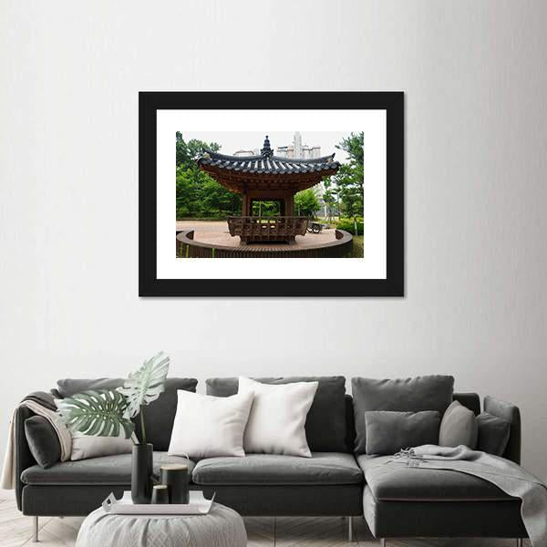 Traditional Resting Building In Korea Canvas Wall Art-1 Piece-Framed Print-20" x 16"-Tiaracle